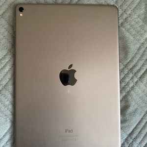 APPLE IPAD 9.7 inch 1st generation ON SALE TEMPORARILY